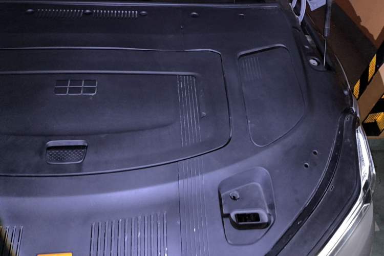 Used Geely Galaxy E8 2024 665 km Range Rear-Drive Starship Long-Range Version Engine Bay Left