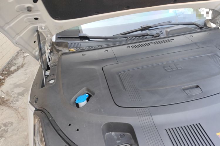 Used Geely Galaxy E8 2024 550 km Range Rear-Drive Dragon Edition Engine Bay Right