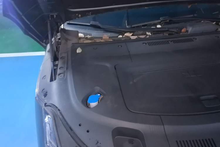 Used Geely Galaxy E8 2024 550 km Range Rear-Drive Dragon Edition Engine Bay Right