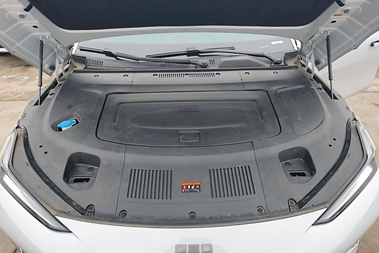 Used Geely Galaxy E8 2024 665 km Range Rear-Drive Starship Long-Range Version Engine Bay