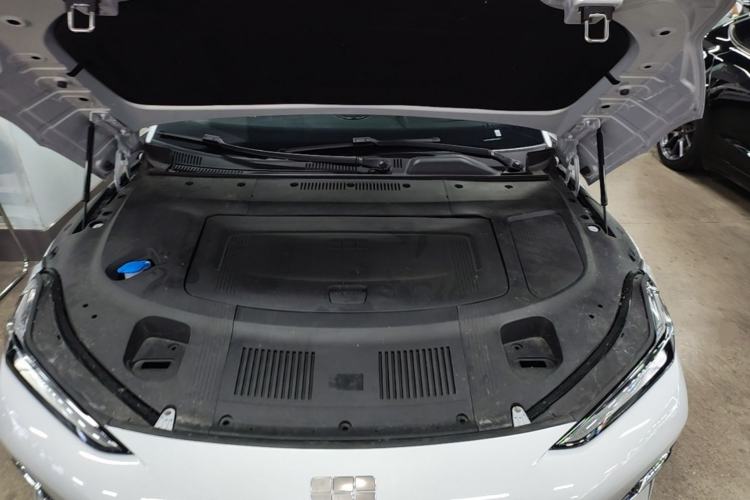 Used Geely Galaxy E8 2024 550 km Range Rear-Drive MAX Engine Bay
