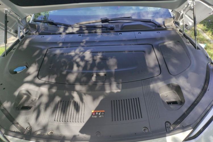 Used Geely Galaxy E8 2024 665 km Range Rear-Drive Starship Long-Range Version Engine Bay