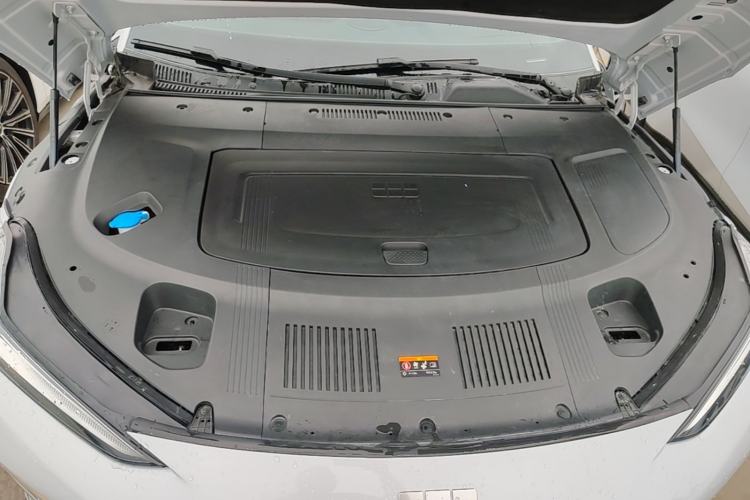 Used Geely Galaxy E8 2024 665 km Range Rear-Drive Starship Long-Range Version Engine Bay