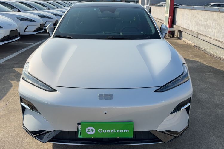 Used Geely Galaxy E8 2024 550 km Range Rear-Drive MAX Exterior 1