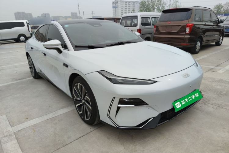 Used Geely Galaxy E8 2024 665 km Range Rear-Drive Starship Long-Range Version Exterior 1