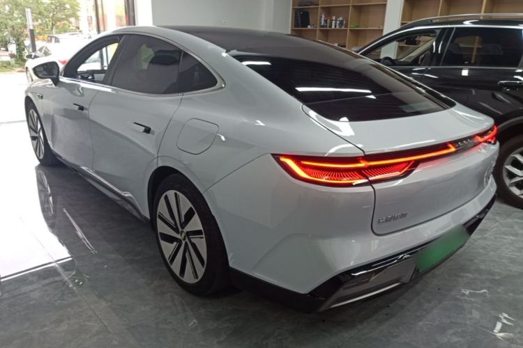 Used Geely Galaxy E8 2024 665 km Range Rear-Drive Starship Long-Range Version Exterior 2