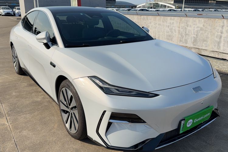 Used Geely Galaxy E8 2024 550 km Range Rear-Drive MAX Exterior 2