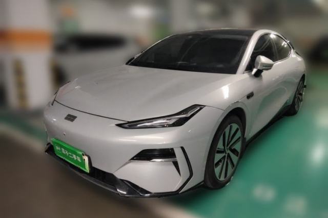 Used Geely Galaxy E8 2024 665 km Range Rear-Drive Starship Long-Range Version