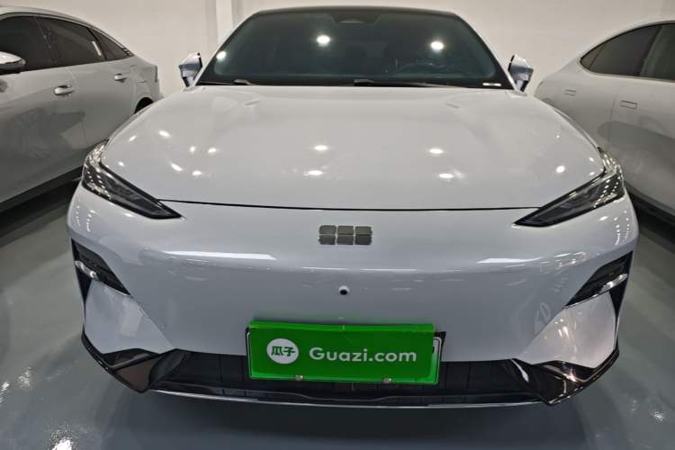 Used Geely Galaxy E8 2024 550 km Range Rear-Drive MAX Front