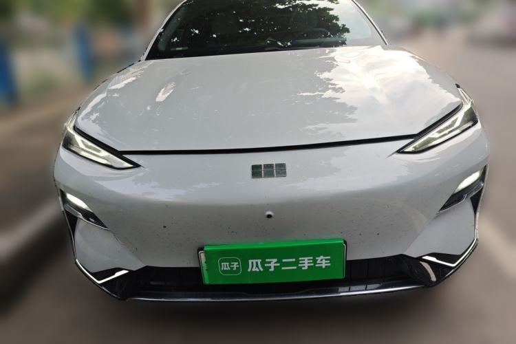 Used Geely Galaxy E8 2024 665 km Range Rear-Drive Starship Long-Range Version Front