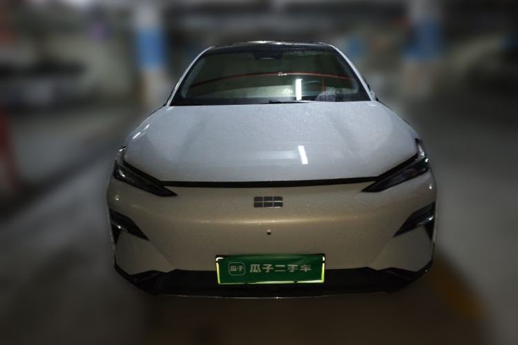 Used Geely Galaxy E8 2024 665 km Range Rear-Drive Starship Long-Range Version Front