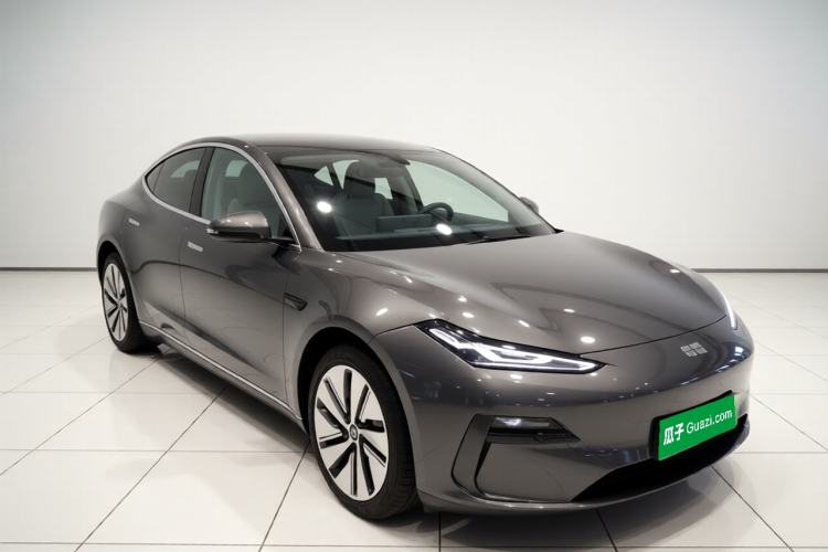 Used Geely Galaxy E8 2024 665 km Range Rear-Drive Starship Long-Range Version Front