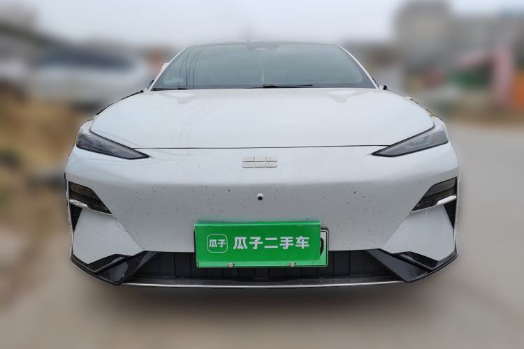 Used Geely Galaxy E8 2024 665 km Range Rear-Drive Starship Long-Range Version Front