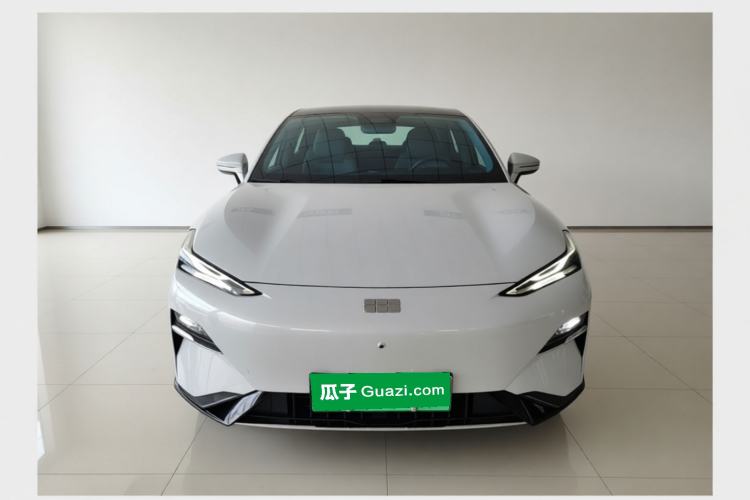 Used Geely Galaxy E8 2024 550 km Range Rear-Drive Dragon Edition Front