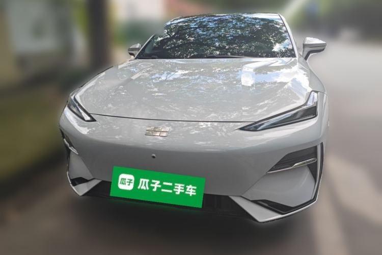 Used Geely Galaxy E8 2024 550 km Range Rear-Wheel-Drive PRO Front