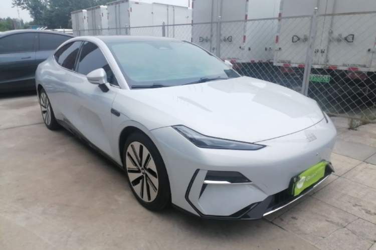 Used Geely Galaxy E8 2024 665 km Range Rear-Drive Starship Intelligent Driving Version Front Right 45 Deg