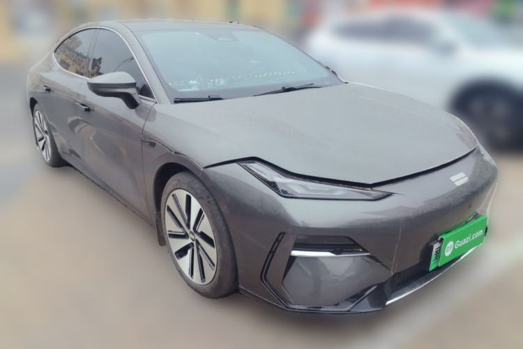 Used Geely Galaxy E8 2024 665 km Range Rear-Drive Starship Long-Range Version Front Right 45 Deg