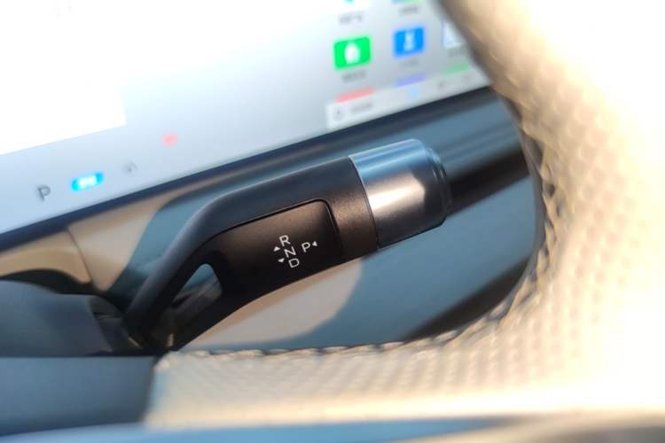 Used Geely Galaxy E8 2024 550 km Range Rear-Drive MAX Gear Lever