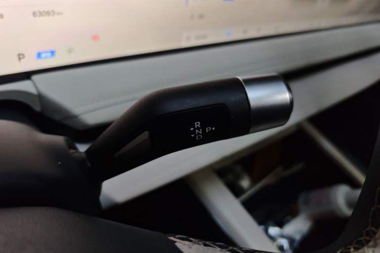 Used Geely Galaxy E8 2024 665 km Range Rear-Drive Starship Long-Range Version Gear Lever