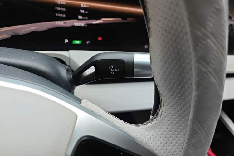 Used Geely Galaxy E8 2024 665 km Range Rear-Drive Starship Long-Range Version Gear Lever
