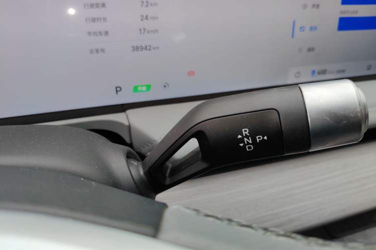 Used Geely Galaxy E8 2024 665 km Range Rear-Drive Starship Long-Range Version Gear Lever