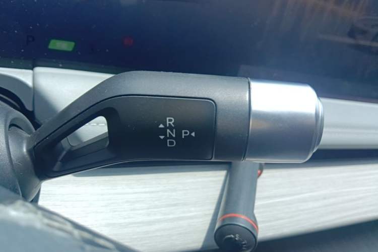Used Geely Galaxy E8 2024 665 km Range Rear-Drive Starship Long-Range Version Gear Lever
