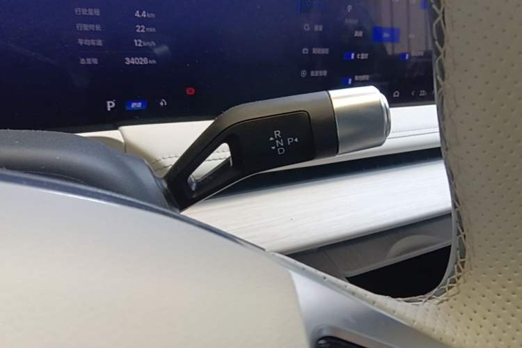 Used Geely Galaxy E8 2024 665 km Range Rear-Drive Starship Long-Range Version Gear Lever