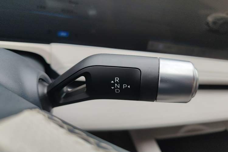 Used Geely Galaxy E8 2024 665 km Range Rear-Drive Starship Long-Range Version Gear Lever