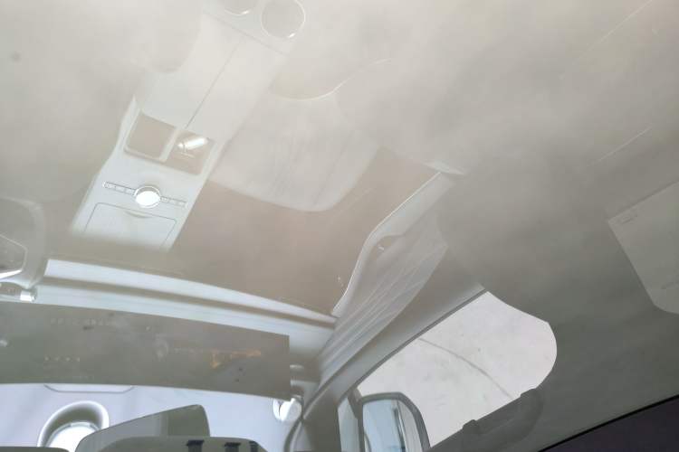 Used Geely Galaxy E8 2024 665 km Range Rear-Drive Starship Long-Range Version Headliner