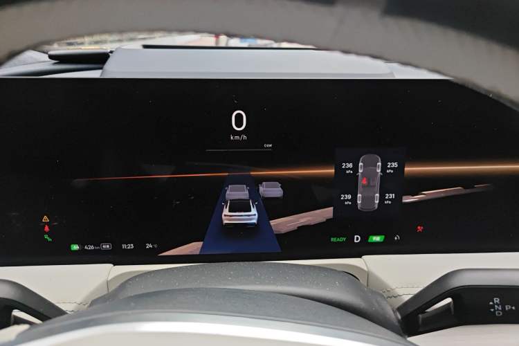 Used Geely Galaxy E8 2024 665 km Range Rear-Drive Starship Long-Range Version Instrument Cluster