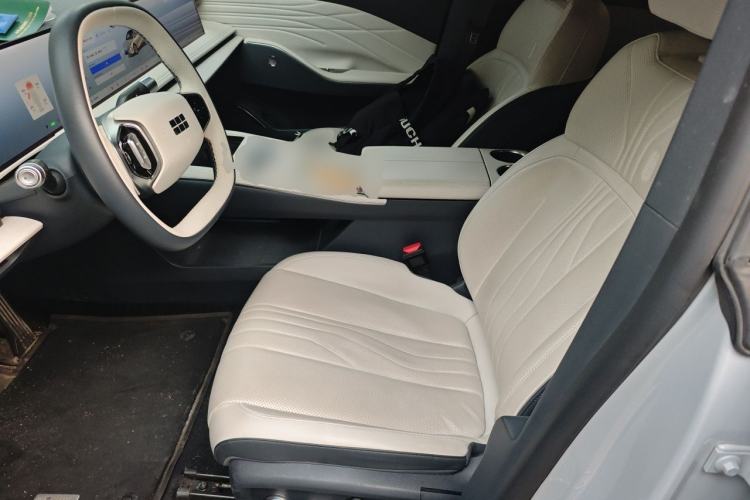 Used Geely Galaxy E8 2024 665 km Range Rear-Drive Starship Long-Range Version Left Front Seat