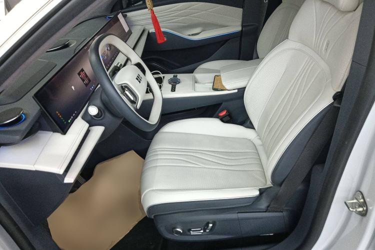 Used Geely Galaxy E8 2024 665 km Range Rear-Drive Starship Long-Range Version Left Front Seat