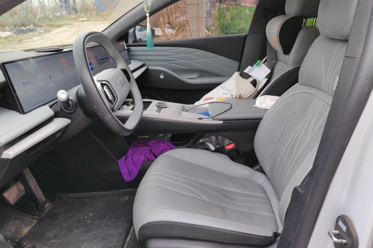 Used Geely Galaxy E8 2024 665 km Range Rear-Drive Starship Long-Range Version Left Front Seat