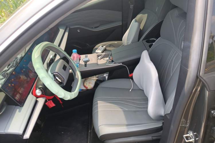 Used Geely Galaxy E8 2024 665 km Range Rear-Drive Starship Long-Range Version Left Front Seat