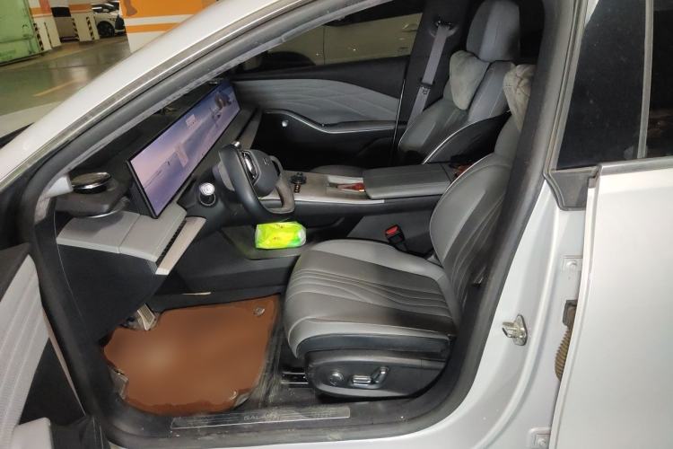 Used Geely Galaxy E8 2024 665 km Range Rear-Drive Starship Long-Range Version Left Front Seat