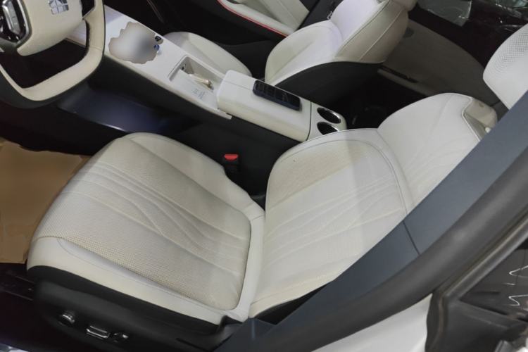 Used Geely Galaxy E8 2024 665 km Range Rear-Drive Starship Long-Range Version Left Front Seat