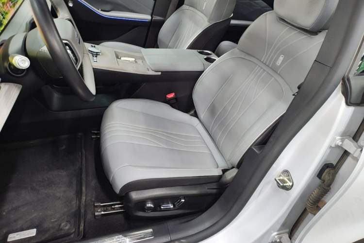 Used Geely Galaxy E8 2024 550 km Range Rear-Drive MAX Left Front Seat