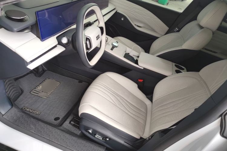 Used Geely Galaxy E8 2024 665 km Range Rear-Drive Starship Long-Range Version Left Front Seat