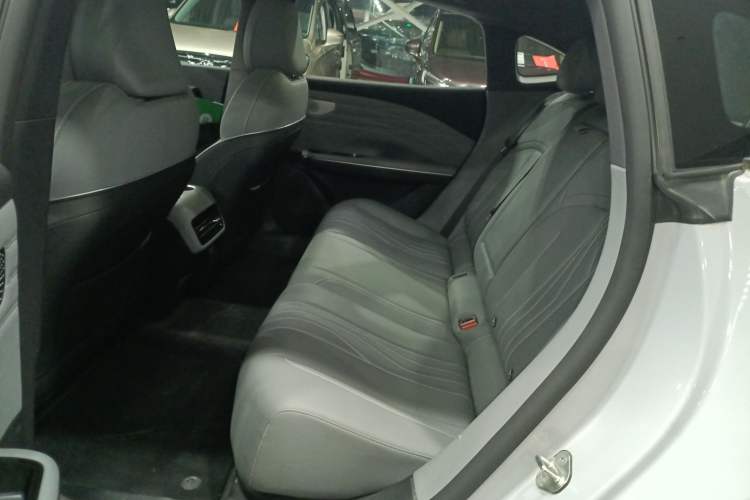 Used Geely Galaxy E8 2024 550 km Range Rear-Drive MAX Left Rear Seat