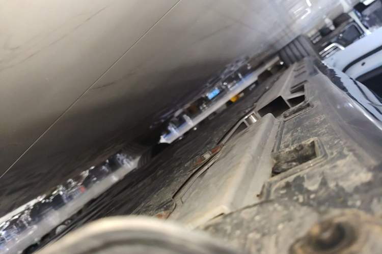 Used Geely Galaxy E8 2024 665 km Range Rear-Drive Starship Long-Range Version Left Side Sill