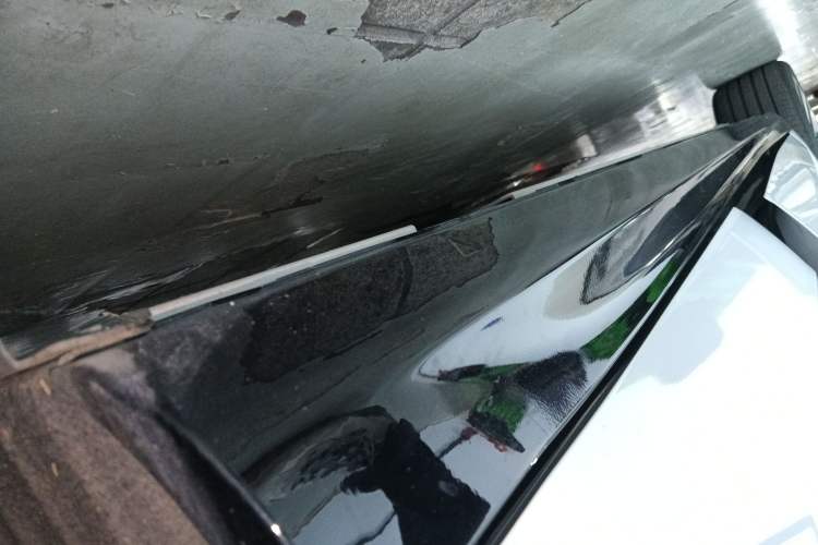 Used Geely Galaxy E8 2024 665 km Range Rear-Drive Starship Long-Range Version Left Side Sill