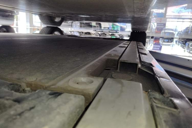 Used Geely Galaxy E8 2024 550 km Range Rear-Drive Dragon Edition Left Side Sill