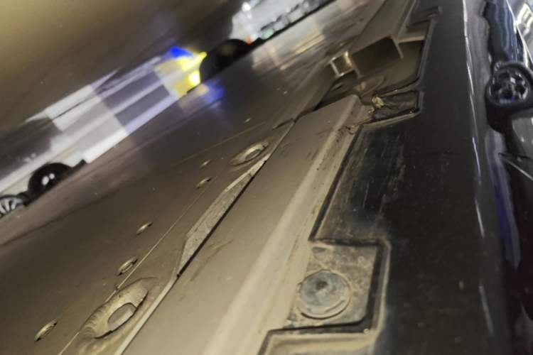 Used Geely Galaxy E8 2024 665 km Range Rear-Drive Starship Long-Range Version Left Side Sill