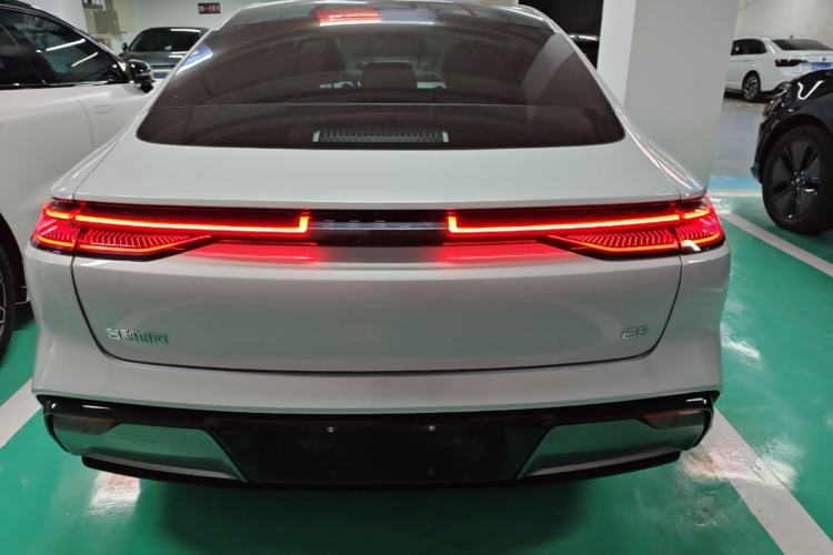 Used Geely Galaxy E8 2024 665 km Range Rear-Drive Starship Long-Range Version Rear