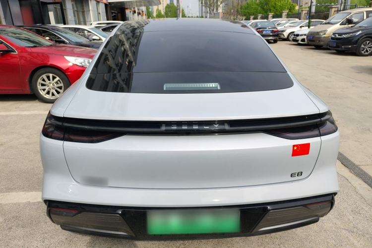 Used Geely Galaxy E8 2024 665 km Range Rear-Drive Starship Long-Range Version Rear