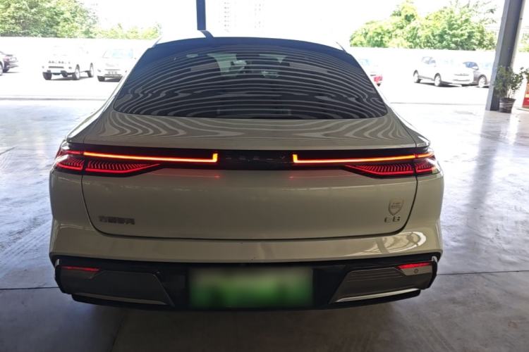 Used Geely Galaxy E8 2024 665 km Range Rear-Drive Starship Long-Range Version Rear