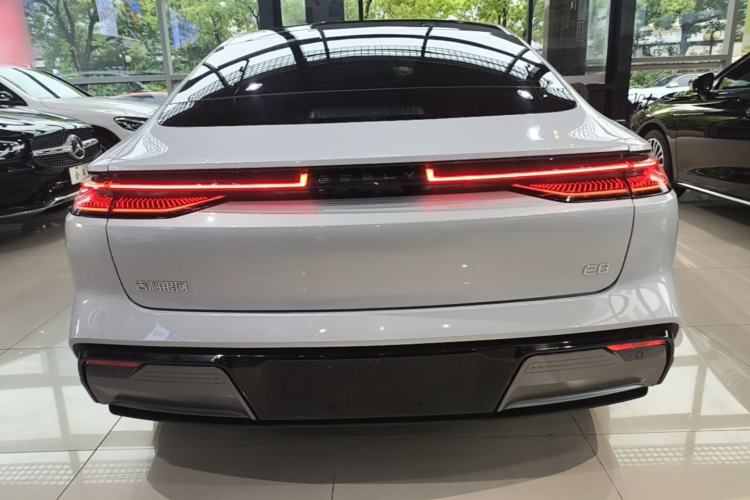 Used Geely Galaxy E8 2024 550 km Range Rear-Drive Dragon Edition Rear