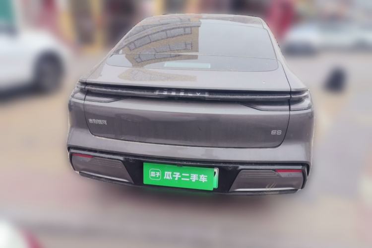 Used Geely Galaxy E8 2024 665 km Range Rear-Drive Starship Long-Range Version Rear