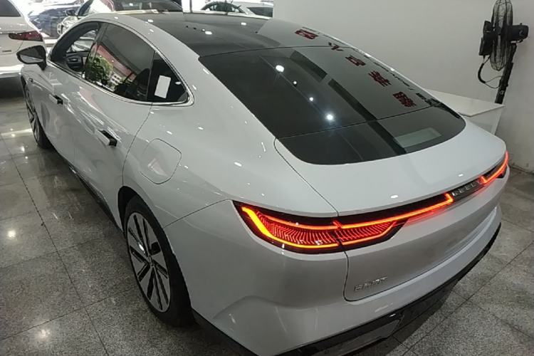 Used Geely Galaxy E8 2024 665 km Range Rear-Drive Starship Long-Range Version Rear Left 45 Deg