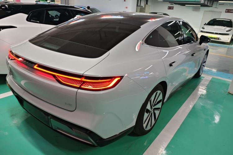 Used Geely Galaxy E8 2024 665 km Range Rear-Drive Starship Long-Range Version Rear Right 45 Deg